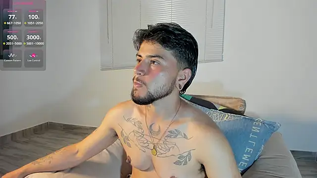 Snapshot of ftmphilip_ chatting on June 4, 2026, 11:44 pm ftmphilip online show from June 4, 2026, 11:44 pm