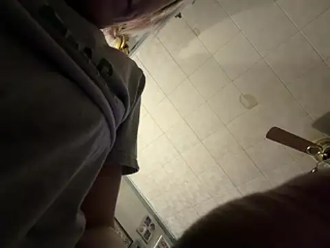 Snapshot of watermellonpussy chatting on February 3, 2026, 1:38 pm watermellonpussy online show from February 3, 2026, 1:38 pm