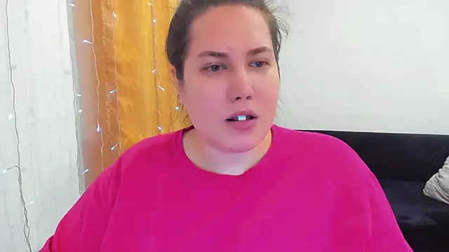  madalexa  online show from March 8, 2026, 3:05 pm