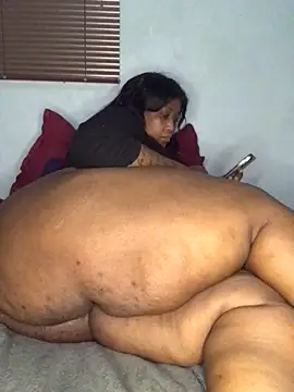 sotho ssbbw online show from March 17, 2026, 1:10 am