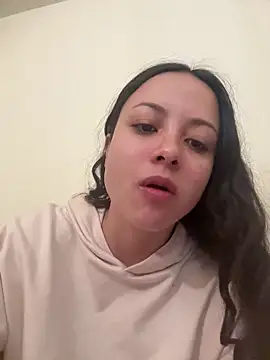 Megan Rodrigo online show from April 10, 2026, 12:32 pm