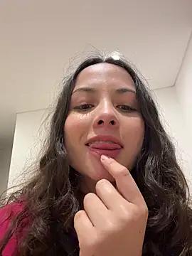 Snapshot of Megan_Rodrigo chatting on May 10, 2026, 1:44 am Megan Rodrigo online show from May 10, 2026, 1:44 am