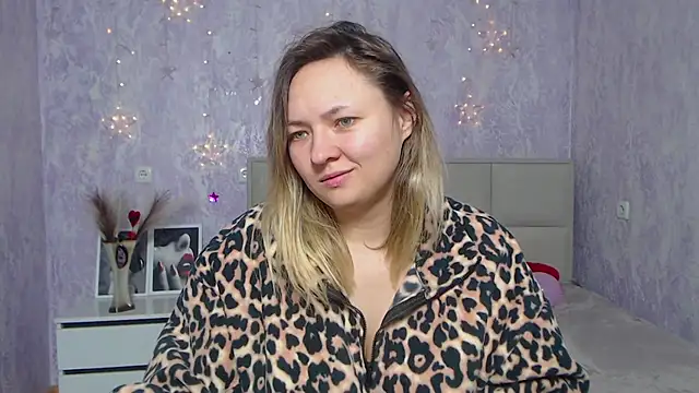 SallyVerda online show from January 14, 2025, 6:38 pm