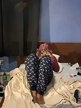 ninaperry777 online show from December 9, 2024, 7:28 am