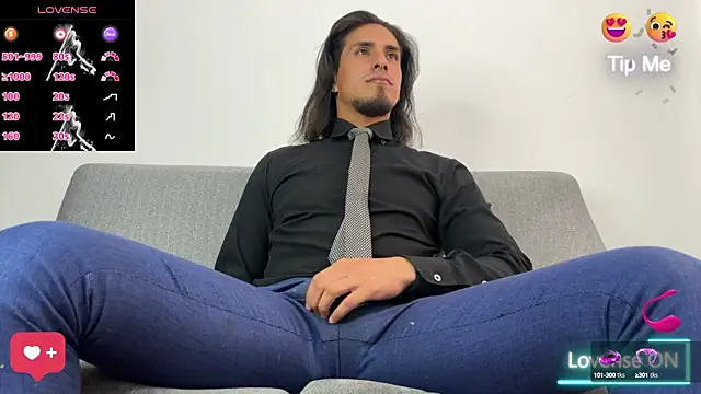 Snapshot of Tom_blunt96 chatting on October 10, 2025, 6:07 pm Tom blunt96 online show from October 10, 2025, 6:07 pm