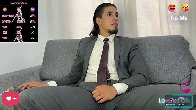 Tom blunt96 online show from November 15, 2025, 3:52 pm