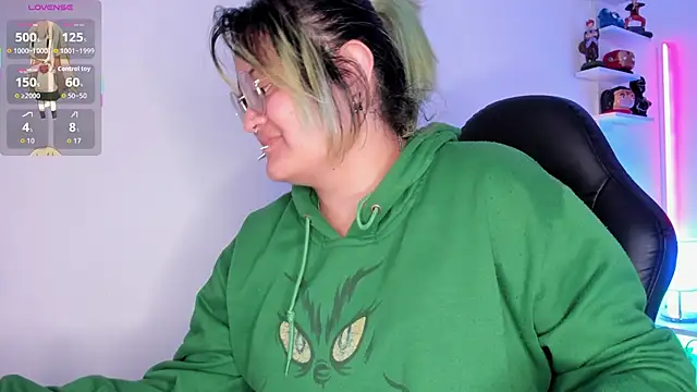 lucky-leah online show from October 26, 2025, 3:34 am