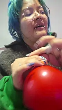 lucky-leah online show from February 14, 2026, 3:36 am