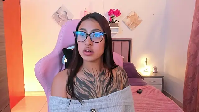 Snapshot of Kayla_foxxy chatting on June 30, 2026, 11:17 pm Kayla foxxy online show from June 30, 2026, 11:17 pm