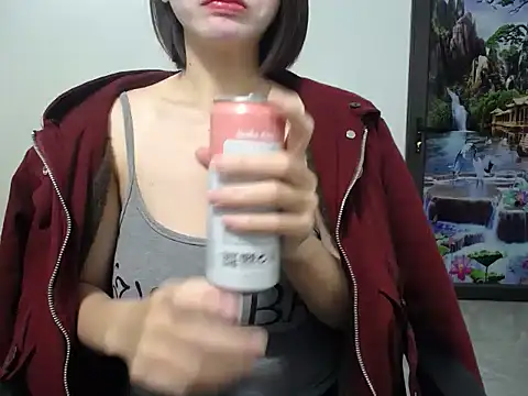 Love bug15 online show from January 10, 2025, 3:29 am