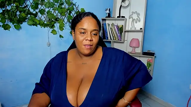 bbw charlote online show from January 15, 2026, 12:32 pm