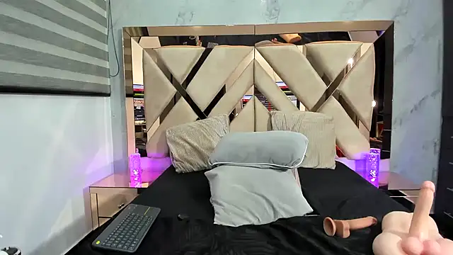 Susy wisee online show from February 14, 2025, 6:12 am