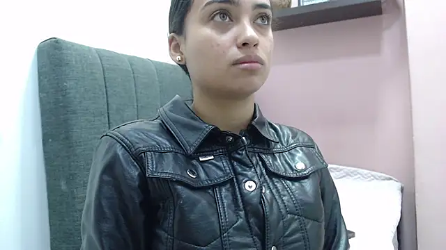 Snapshot of kate_stam chatting on December 3, 2025, 1:42 pm kate stam online show from December 3, 2025, 1:42 pm