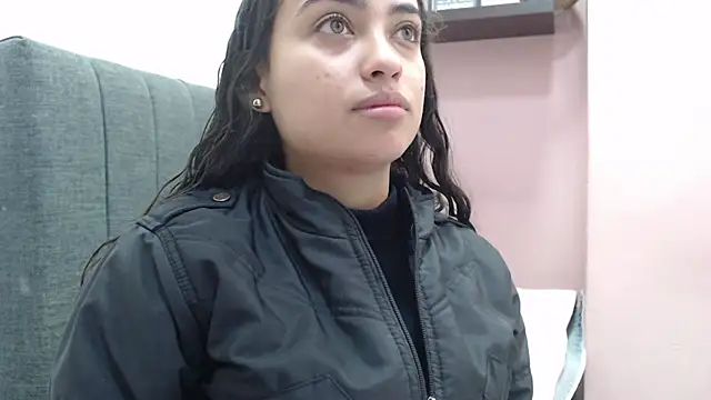 Snapshot of kate_stam chatting on December 4, 2025, 1:42 pm kate stam online show from December 4, 2025, 1:42 pm