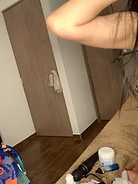 Ambar R0SSE online show from February 28, 2025, 6:32 am