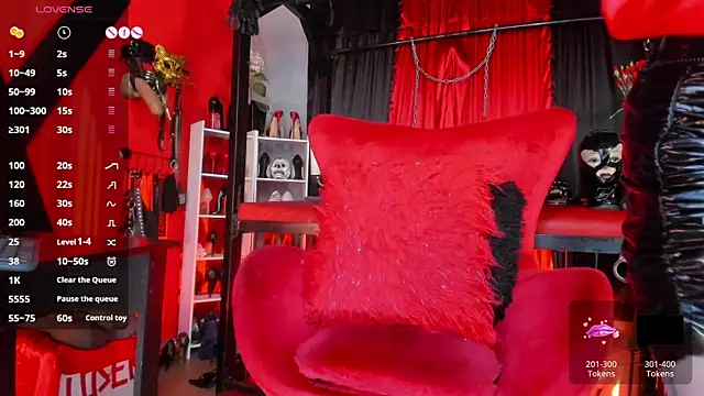 Snapshot of MistressAndre chatting on April 28, 2026, 8:58 pm MistressAndre online show from April 28, 2026, 8:58 pm