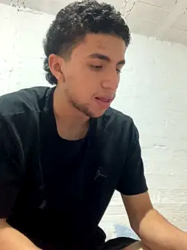 ever10183 online show from December 17, 2025, 2:39 am