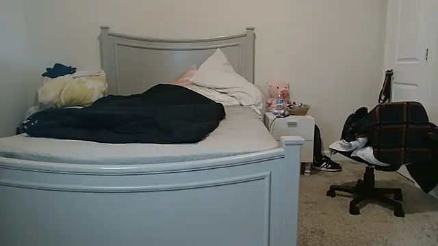 Snapshot of Crazyfunroom chatting on January 13, 2025, 7:21 am Crazyfunroom online show from January 13, 2025, 7:21 am