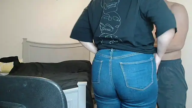 Snapshot of Crazyfunroom chatting on January 15, 2025, 8:30 am Crazyfunroom online show from January 15, 2025, 8:30 am