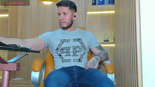 Snapshot of George_Diesell chatting on September 22, 2025, 8:55 pm George Diesell online show from September 22, 2025, 8:55 pm