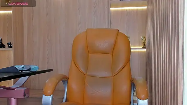 Snapshot of George_Diesell chatting on November 17, 2025, 8:14 pm George Diesell online show from November 17, 2025, 8:14 pm