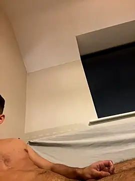 juicycxck420  online show from December 19, 2025, 4:36 pm