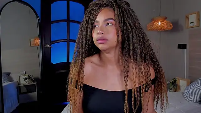 Snapshot of nayah__ chatting on October 22, 2025, 7:24 pm nayah online show from October 22, 2025, 7:24 pm