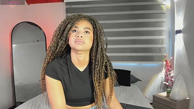 Snapshot of nayah__ chatting on November 18, 2025, 7:51 pm nayah online show from November 18, 2025, 7:51 pm