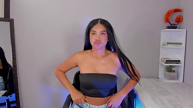 Snapshot of nayah__ chatting on November 21, 2025, 7:45 pm nayah online show from November 21, 2025, 7:45 pm