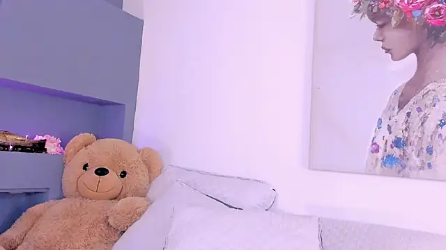 rosemonrooe online show from March 10, 2025, 9:18 pm