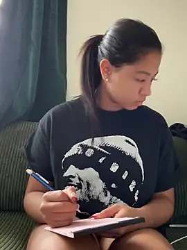 VanessaBling online show from December 3, 2025, 3:43 pm