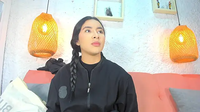 emiily s online show from December 19, 2025, 12:12 pm