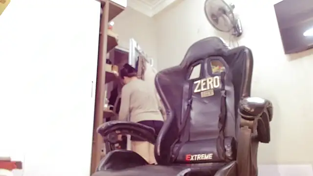 Alisa Hotfeeling online show from February 23, 2025, 4:28 am