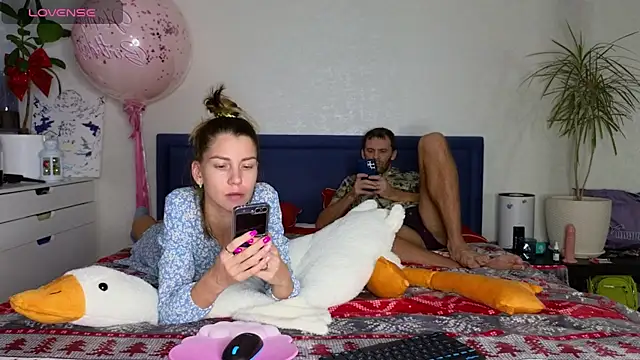 Snapshot of FoxLoveBasik chatting on December 12, 2024, 6:10 pm FoxLoveBasik online show from December 12, 2024, 6:10 pm