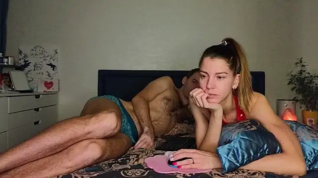 Snapshot of FoxLoveBasik chatting on March 17, 2025, 2:30 am FoxLoveBasik online show from March 17, 2025, 2:30 am