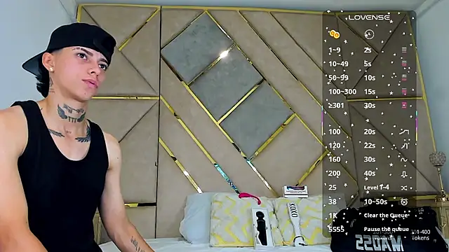 AmberAdams  online show from November 1, 2025, 3:58 pm