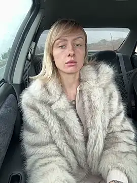 haileyhope  online show from February 12, 2026, 11:05 am