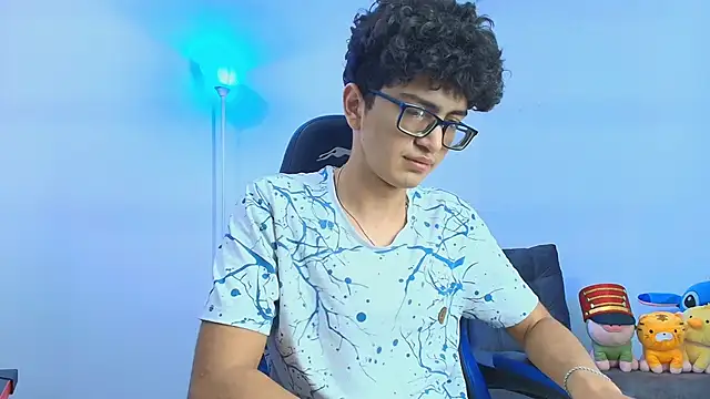 TylerWhite  online show from November 15, 2025, 7:49 am