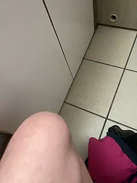 Snapshot of pinnklinkk chatting on February 8, 2026, 10:02 pm pinnklinkk online show from February 8, 2026, 10:02 pm