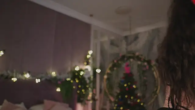 Snapshot of Meow_Nancy chatting on December 24, 2024, 8:33 am Meow Nancy online show from December 24, 2024, 8:33 am