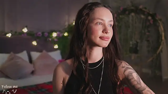 Snapshot of Meow_Nancy chatting on February 17, 2025, 9:03 am Meow Nancy online show from February 17, 2025, 9:03 am