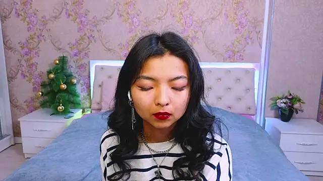 Shy Kira online show from January 5, 2025, 12:31 pm