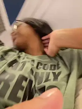 KLoveeee online show from December 13, 2025, 11:21 pm