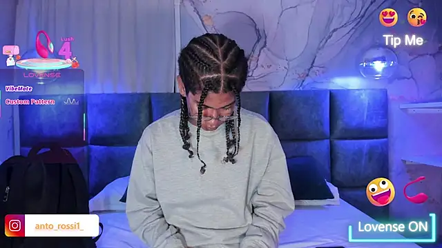 Maxim-Walker online show from December 5, 2025, 3:26 am