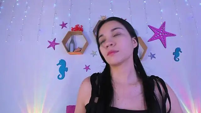 Snapshot of Emiily_Parkerr chatting on November 8, 2025, 2:56 am Emiily Parkerr online show from November 8, 2025, 2:56 am