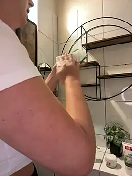 Snapshot of Off__Melonenmandy chatting on November 25, 2025, 3:56 pm Off Melonenmandy online show from November 25, 2025, 3:56 pm