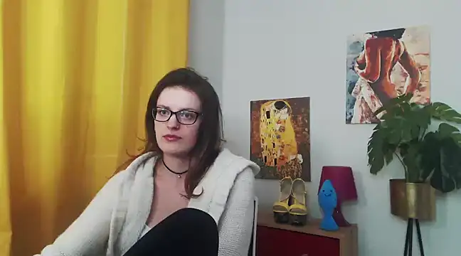 Snapshot of juicyNadine chatting on January 24, 2025, 9:28 am juicyNadine online show from January 24, 2025, 9:28 am