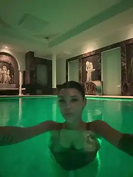 Snapshot of NatyDesiree chatting on March 16, 2025, 1:17 pm NatyDesiree online show from March 16, 2025, 1:17 pm