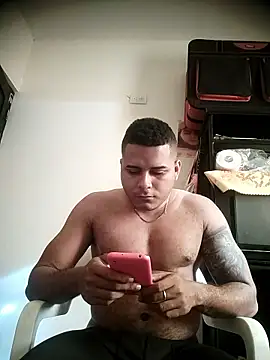 SaucyAffair0 online show from January 19, 2026, 1:15 pm