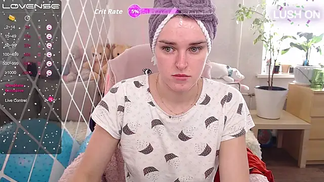 Bella  Swoon online show from September 17, 2025, 4:47 am